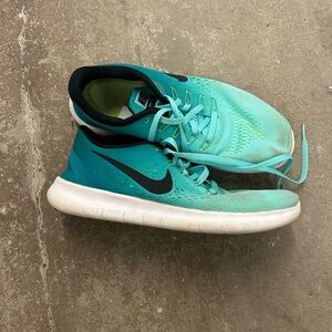Nike Teal Running Shoes